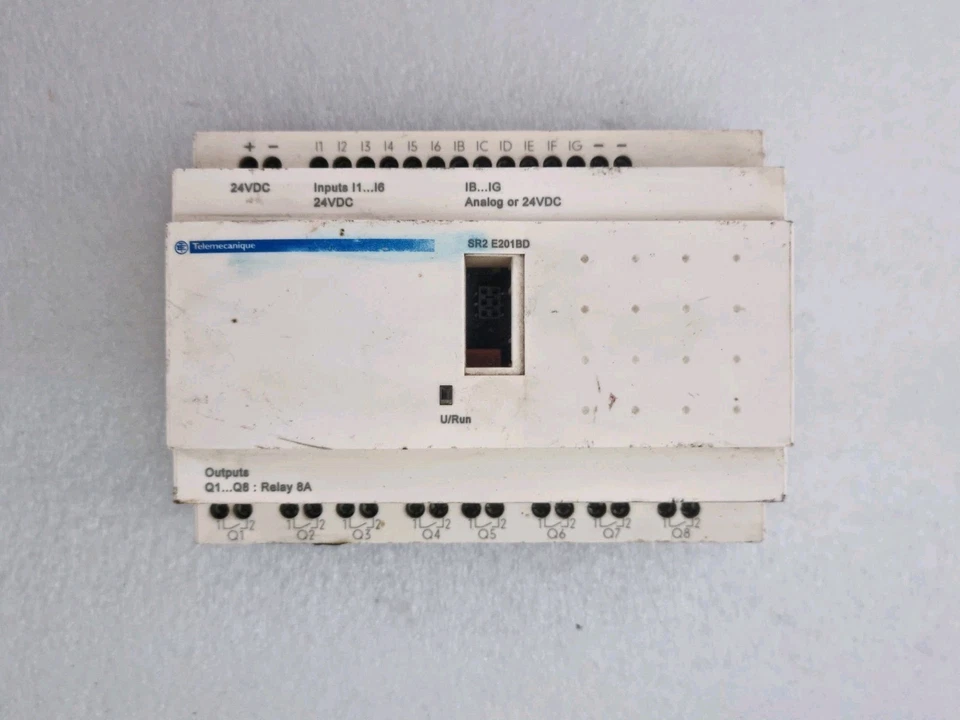 SCHNEIDER TELEMECANIQUE SR2 E201BD 24VDC PLC SMART RELAY MODULE FOR PARTS